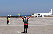 航空機の誘導業務